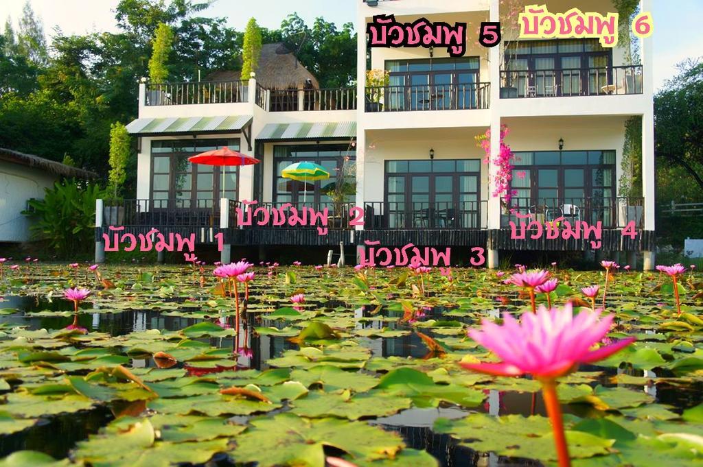 Golden Lake View Boutique Resort Kanchanaburi Esterno foto